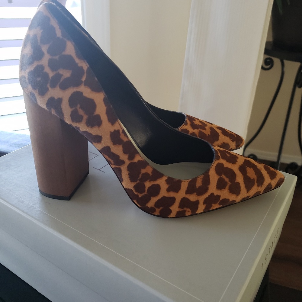 Shoes - Picture 2 of 3
